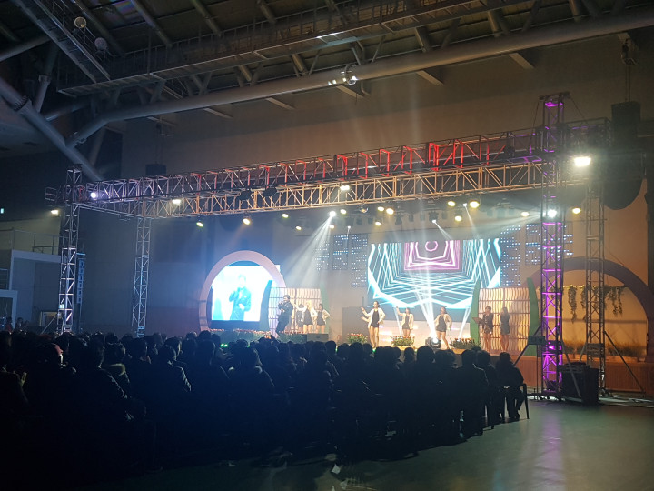 안동역 가수 &#034;진성 콘서트 전광판 설치
